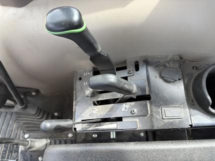Image of John Deere 5075E equipment image 4