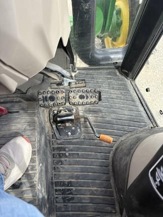 Image of John Deere 5075E equipment image 2