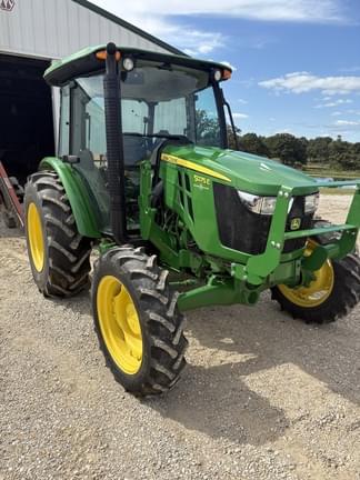 Main image John Deere 5075E