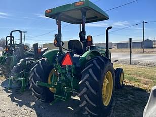 Main image John Deere 5075E 6