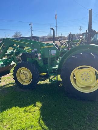 Image of John Deere 5075E equipment image 2