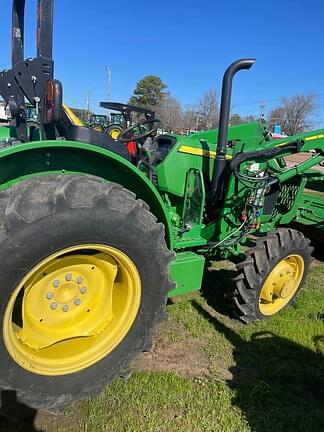 Image of John Deere 5075E Primary image