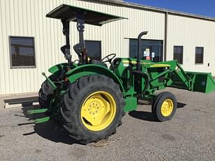 Main image John Deere 5075E 10