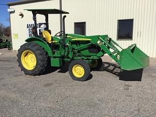 Main image John Deere 5075E 8