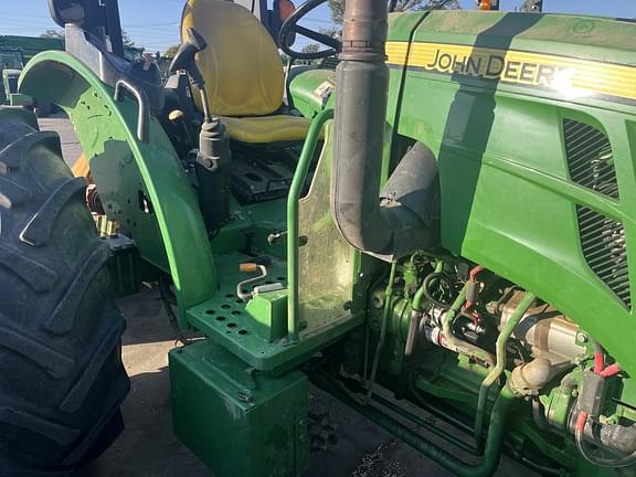 Image of John Deere 5075E equipment image 1