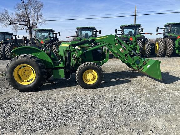 Image of John Deere 5075E equipment image 3