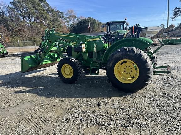 Image of John Deere 5075E equipment image 1