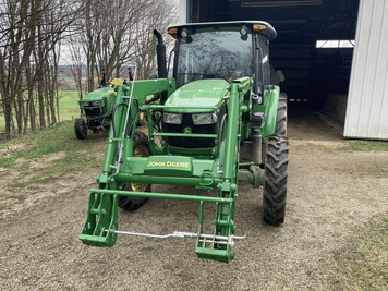 Main image John Deere 5075E