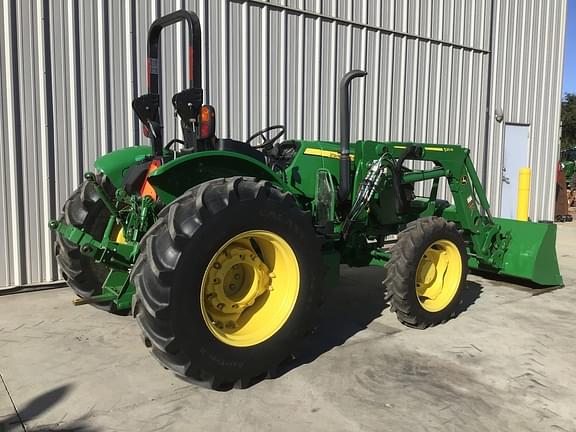 Image of John Deere 5075E equipment image 4