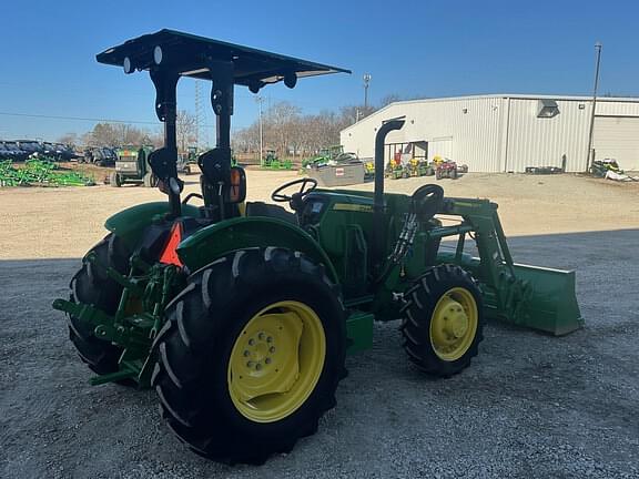 Image of John Deere 5075E equipment image 4