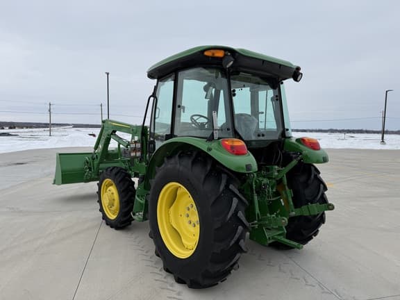 Image of John Deere 5075E equipment image 3