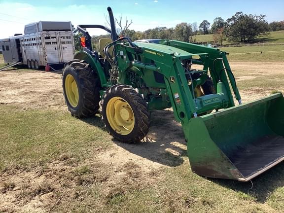 Image of John Deere 5075E equipment image 3