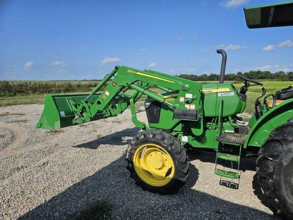 Image of John Deere 5075E equipment image 4