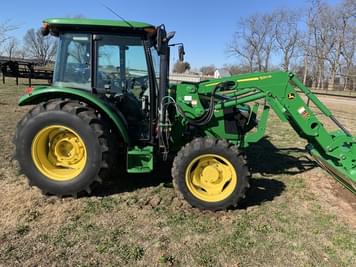 Main image John Deere 5075E