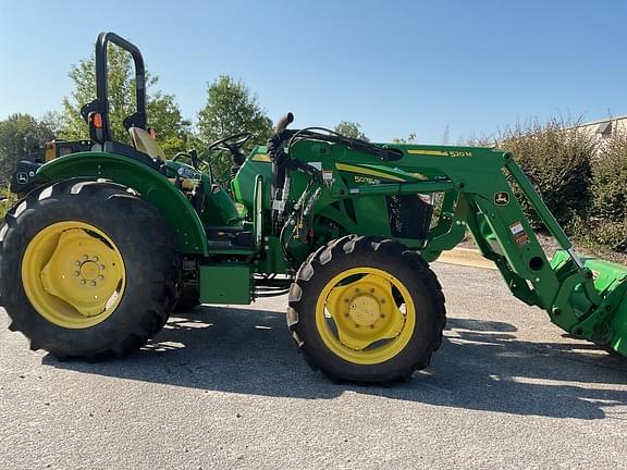 Image of John Deere 5075E equipment image 1