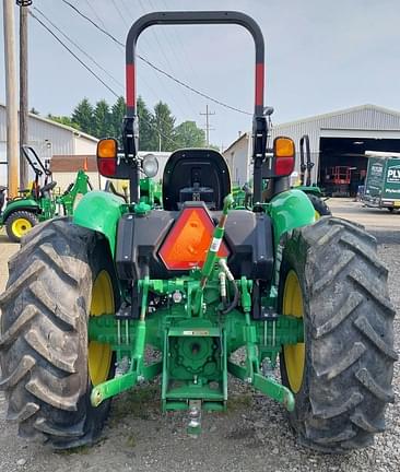 Image of John Deere 5075E equipment image 3