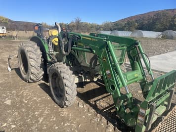 Main image John Deere 5075E