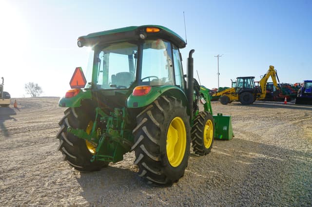 Image of John Deere 5075E equipment image 4