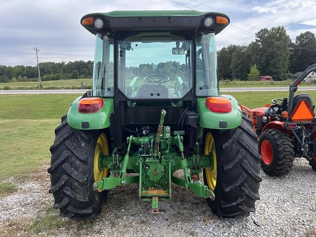 Image of John Deere 5075E equipment image 3