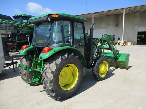Image of John Deere 5075E equipment image 4
