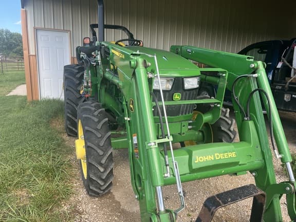 Image of John Deere 5075E equipment image 1