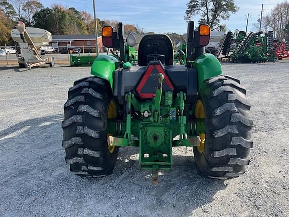 Image of John Deere 5075E equipment image 3