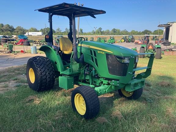 Image of John Deere 5075E Primary image