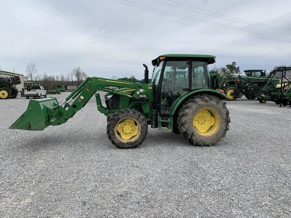 Main image John Deere 5075E