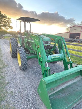 2018 John Deere 5075E Equipment Image0