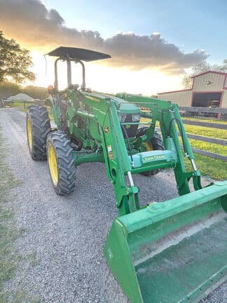 Image of John Deere 5075E equipment image 1
