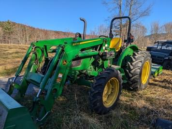 Main image John Deere 5075E