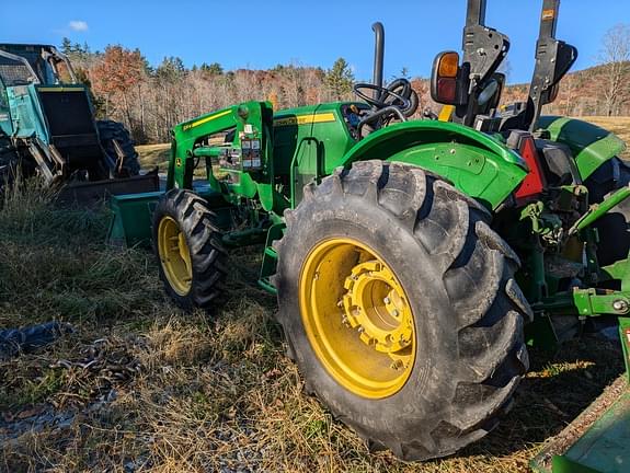Image of John Deere 5075E equipment image 1