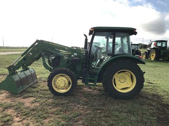 Image of John Deere 5075E equipment image 1