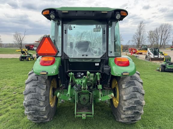 Image of John Deere 5075E equipment image 3