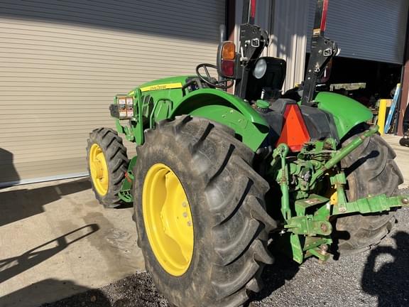Image of John Deere 5075E equipment image 1