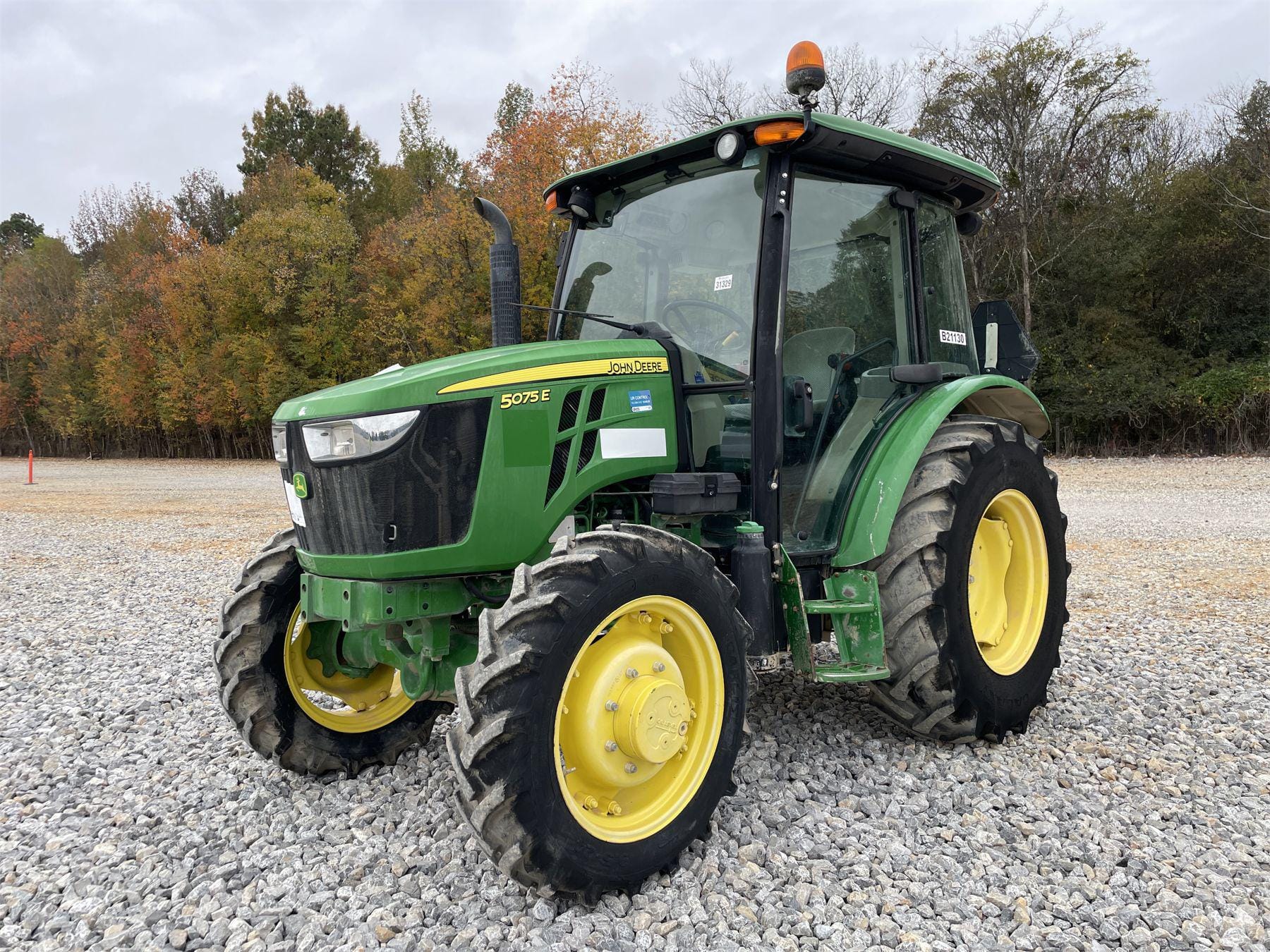 Main image John Deere 5075E