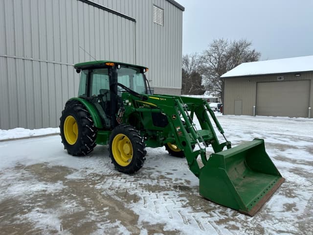 Image of John Deere 5075E equipment image 4