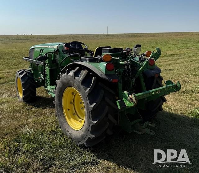 Image of John Deere 5075GL equipment image 2