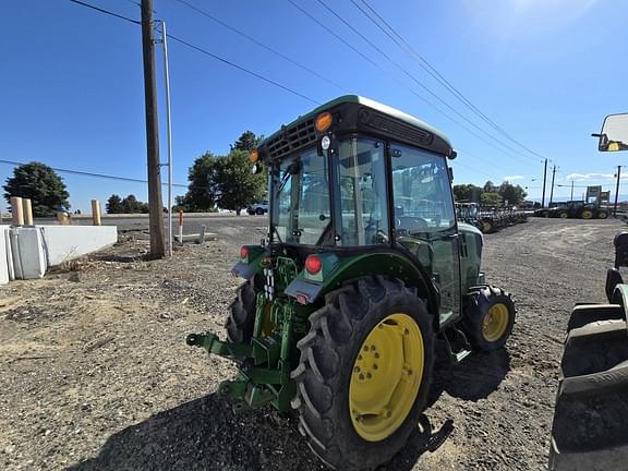 Image of John Deere 5075GN equipment image 3