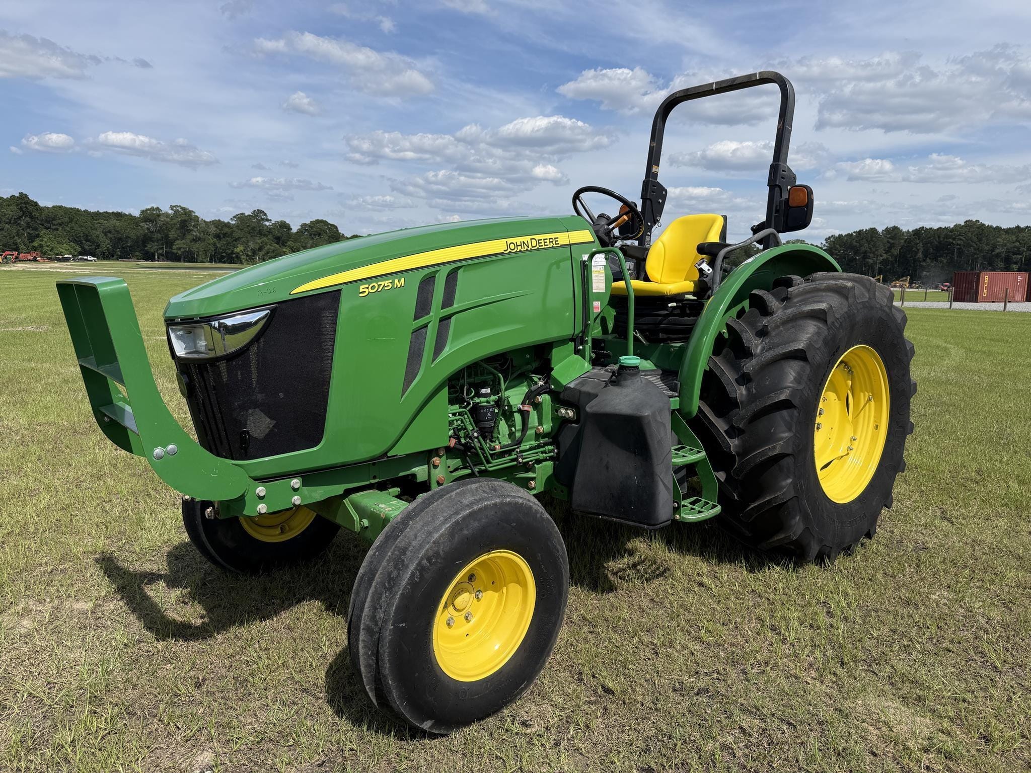 2018 John Deere 5075M Equipment Image0