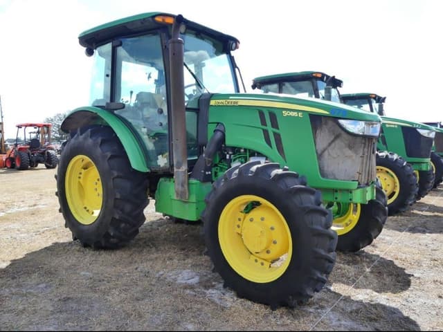 Image of John Deere 5085E equipment image 1
