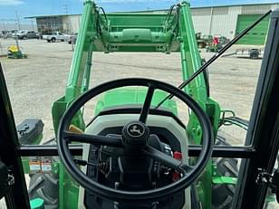 Main image John Deere 5085E 15