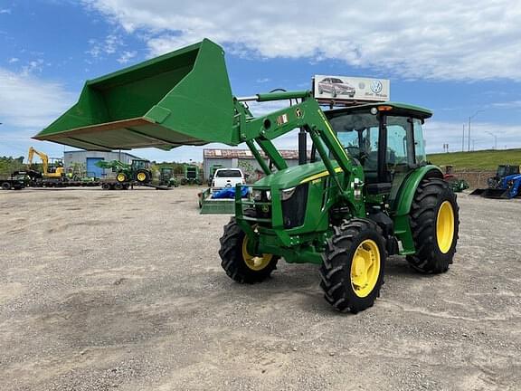 Image of John Deere 5085E equipment image 1