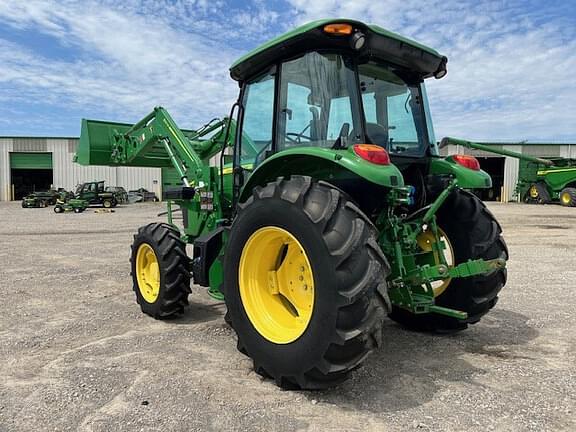 Image of John Deere 5085E equipment image 2