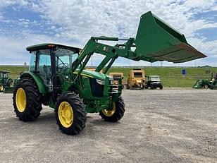 Main image John Deere 5085E 7