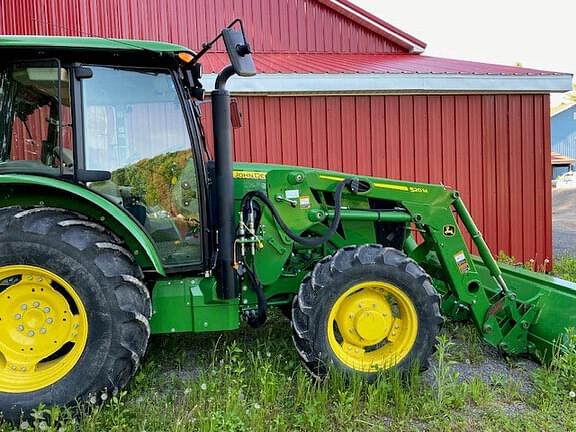 Image of John Deere 5085E equipment image 3