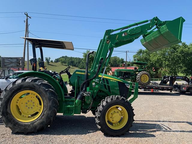 Image of John Deere 5085E equipment image 2