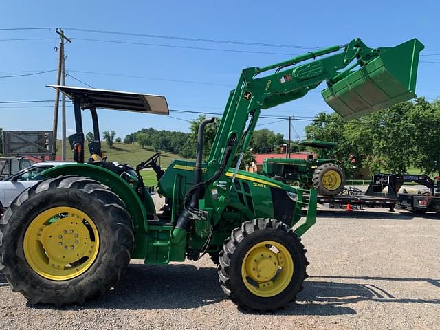 Image of John Deere 5085E equipment image 2