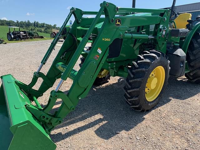 Image of John Deere 5085E equipment image 1