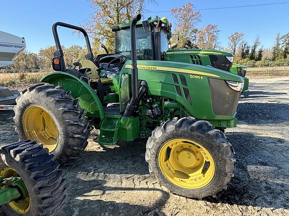 Image of John Deere 5085E equipment image 1